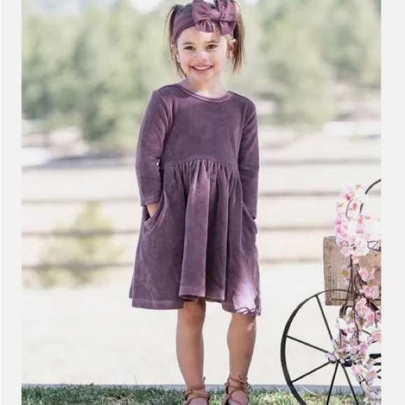 RUFFLEBUTTS VINTAGE VIOLET VELOUR 3/4 SLEEVE TWIRL DRESS - Picture 3 of 6